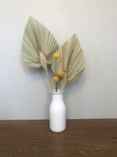 Load image into Gallery viewer, Natural Palm Spear