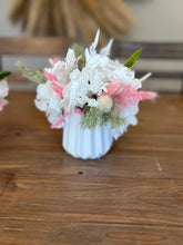 Load image into Gallery viewer, Sweetness Bouquet
